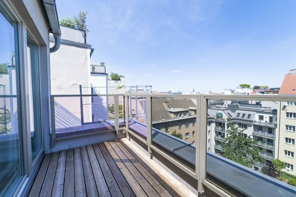 Фото Pakat Suites Hotel