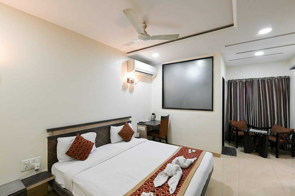 Фото Oyo 4155 Hotel The Sudesh