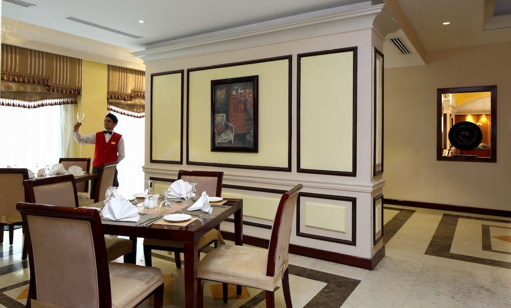 Фото Ramada by Wyndham Riyadh