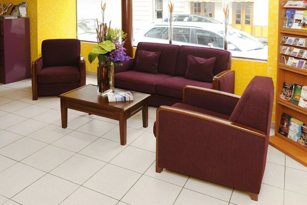 Фото Auriane Porte De Versailles