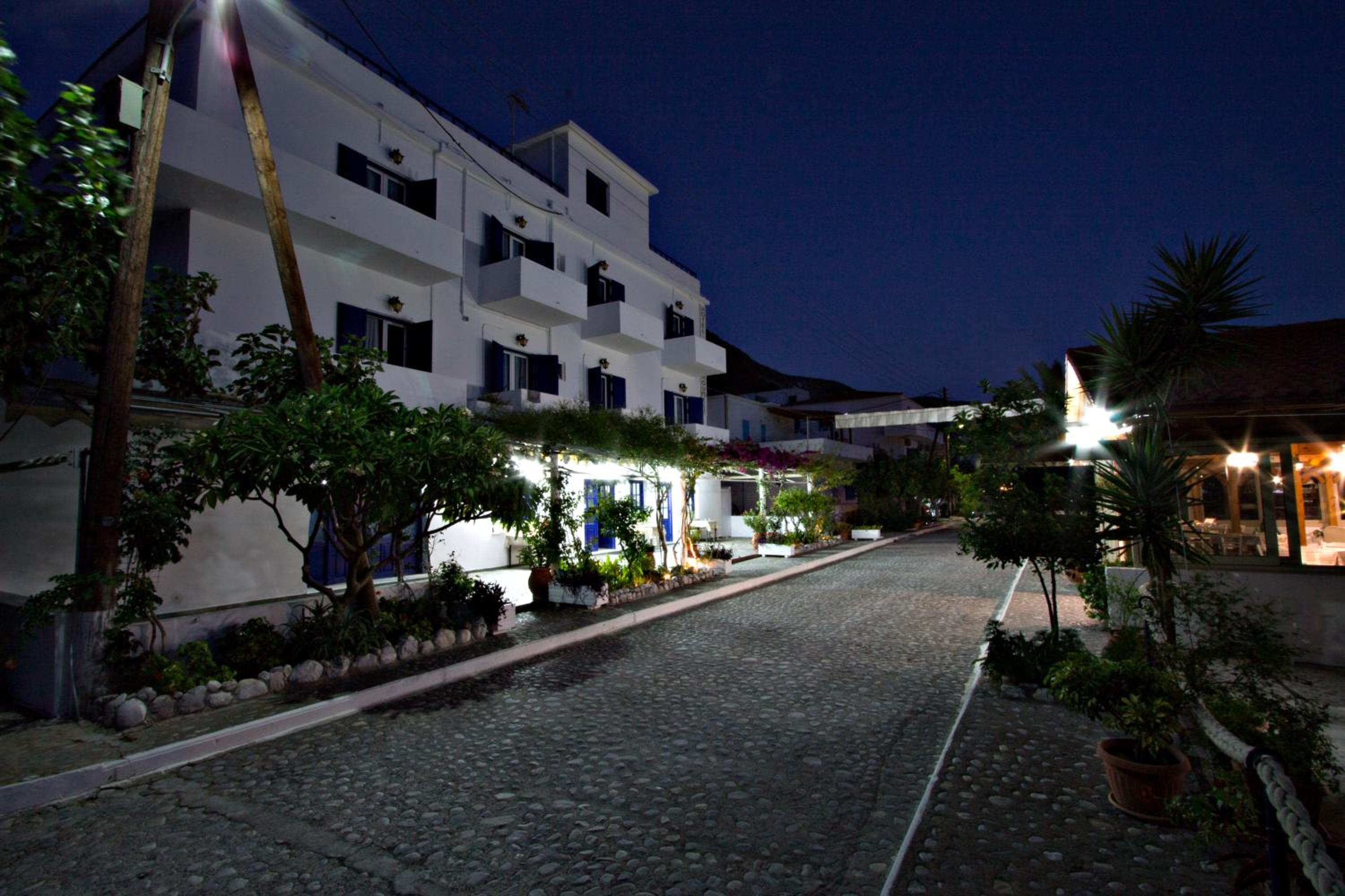 Фото Agia Roumeli Hotel