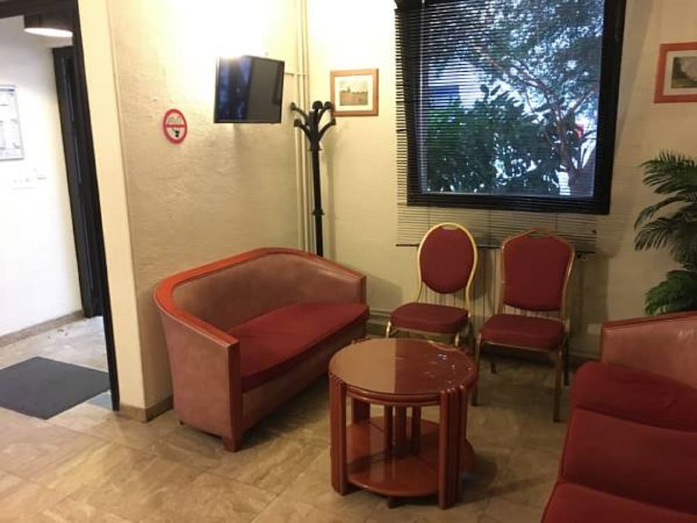 Фото Green Park Hotel Paris