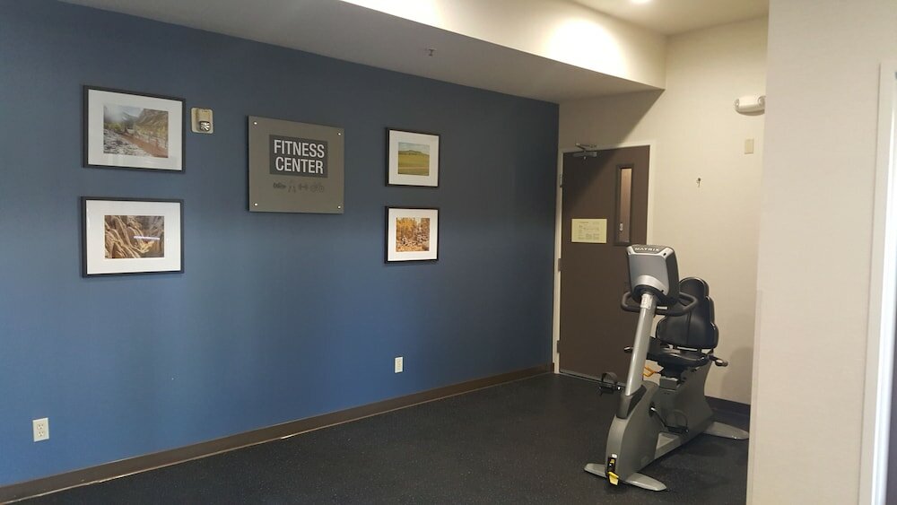 Фото Best Western Plus Delta Inn & Suites