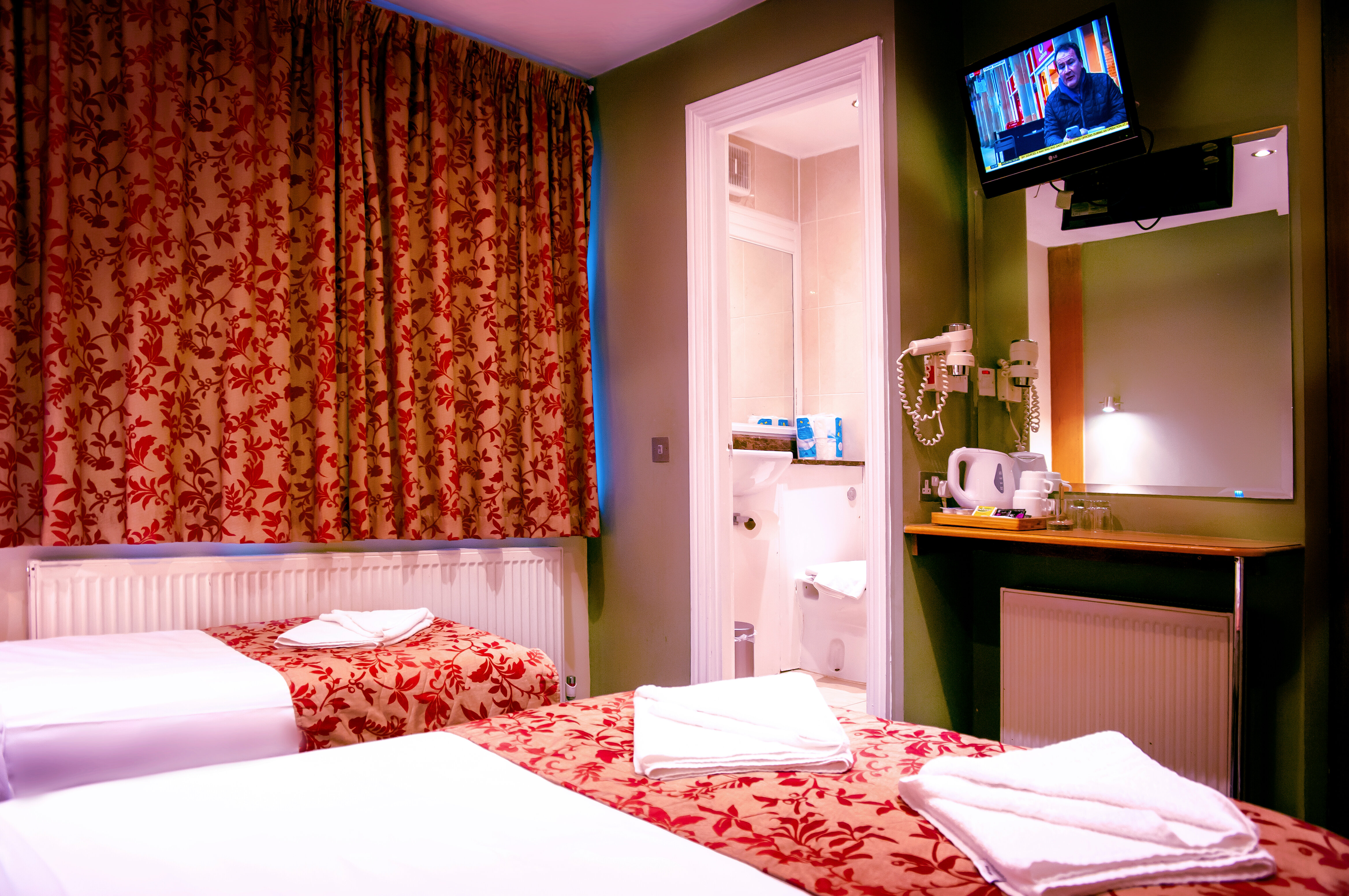 Фото Westbury Hotel Kensington