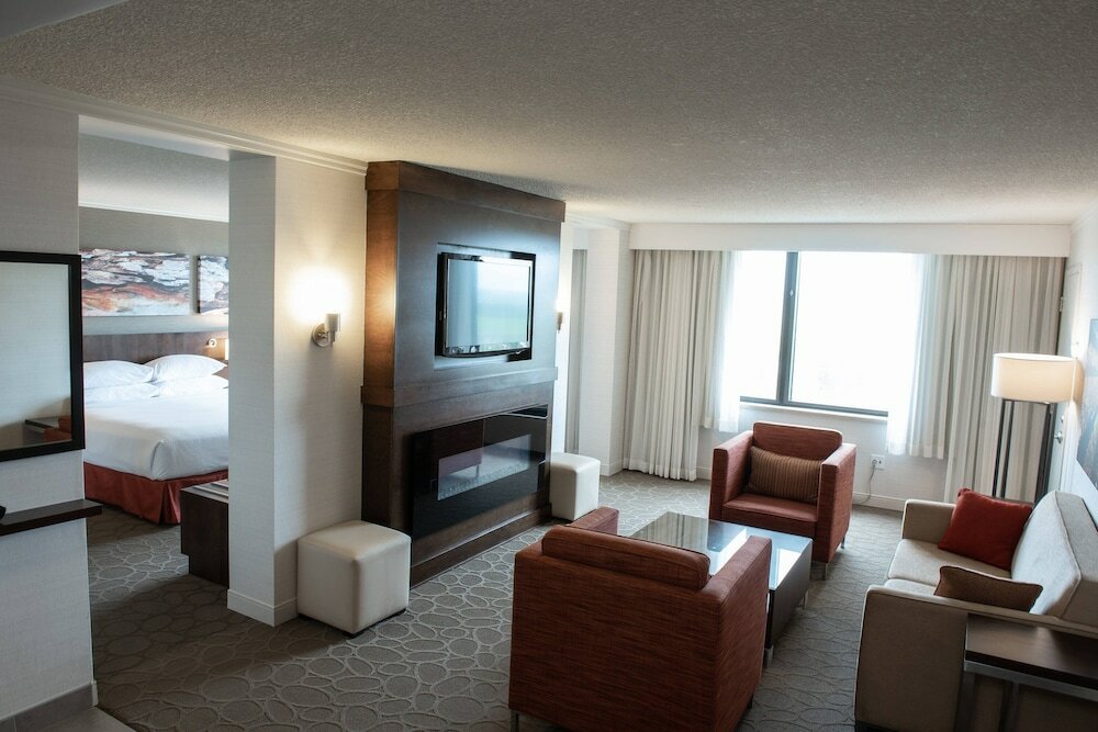 Фото Delta Hotels by Marriott Saguenay Conference Centre
