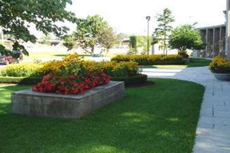 Фото Knights Inn Fort Erie