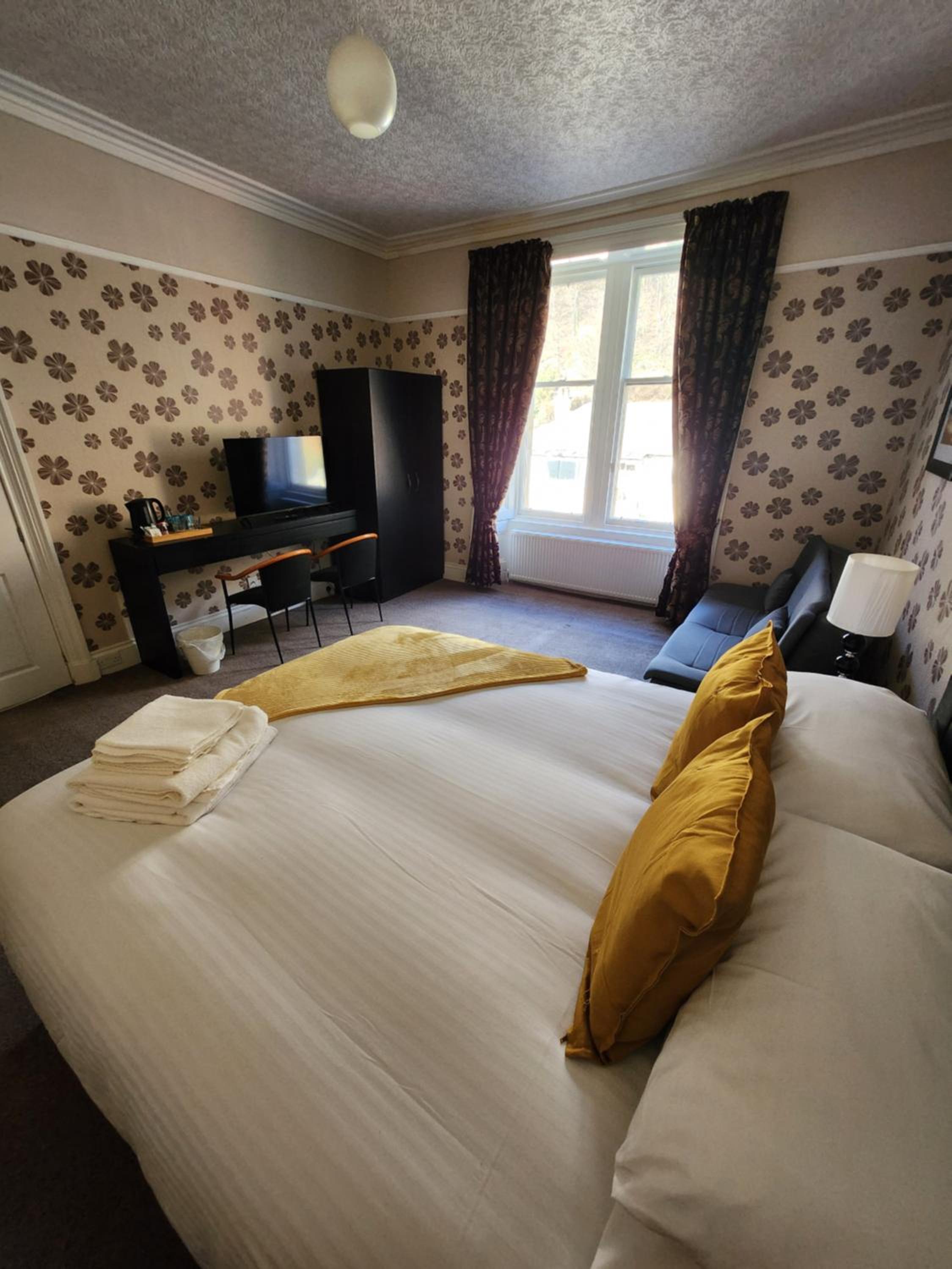 Фото Kings Knoll Hotel