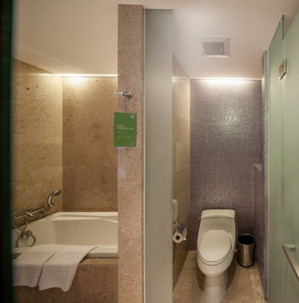 Фото Lit Bangkok Hotel