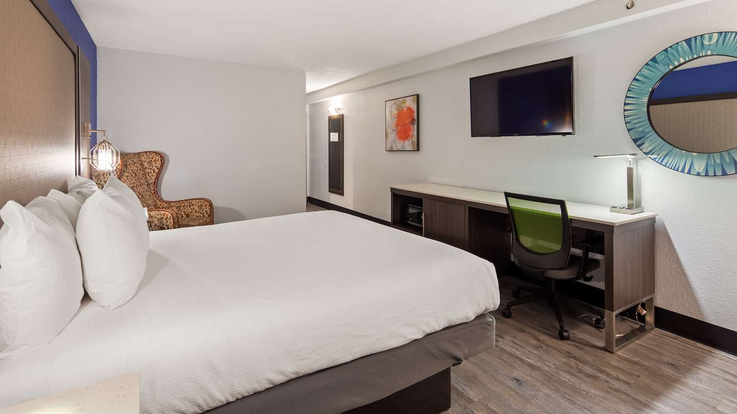 Фото Best Western Plus Executive Residency Denver-Central Park Hotel