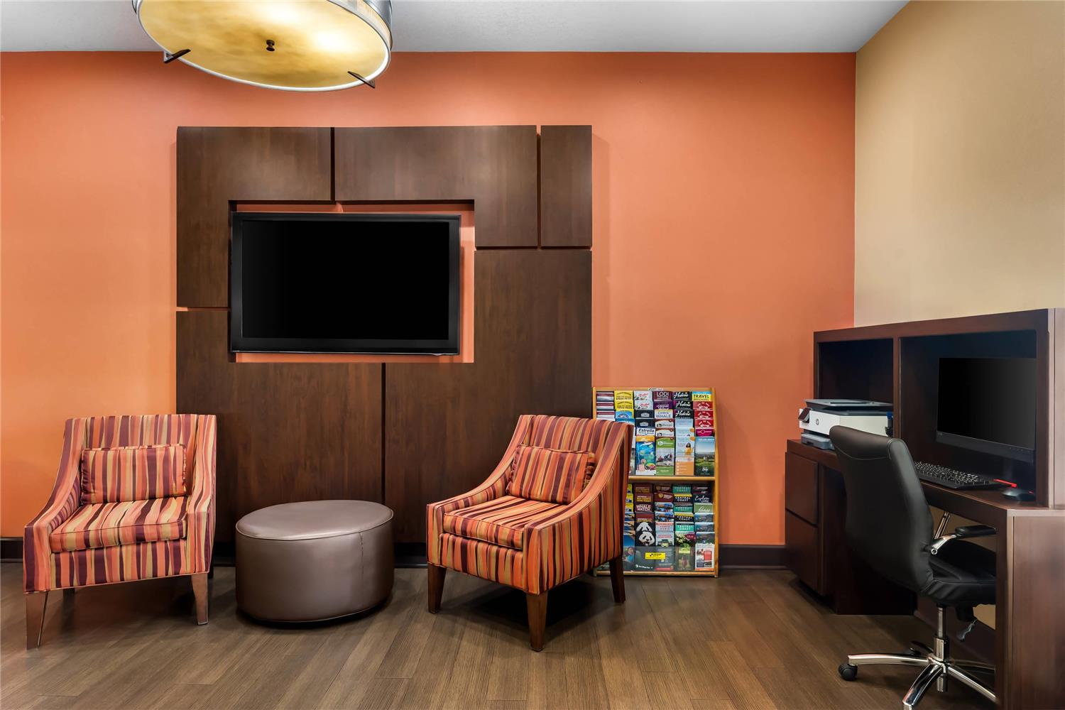 Фото Comfort Suites