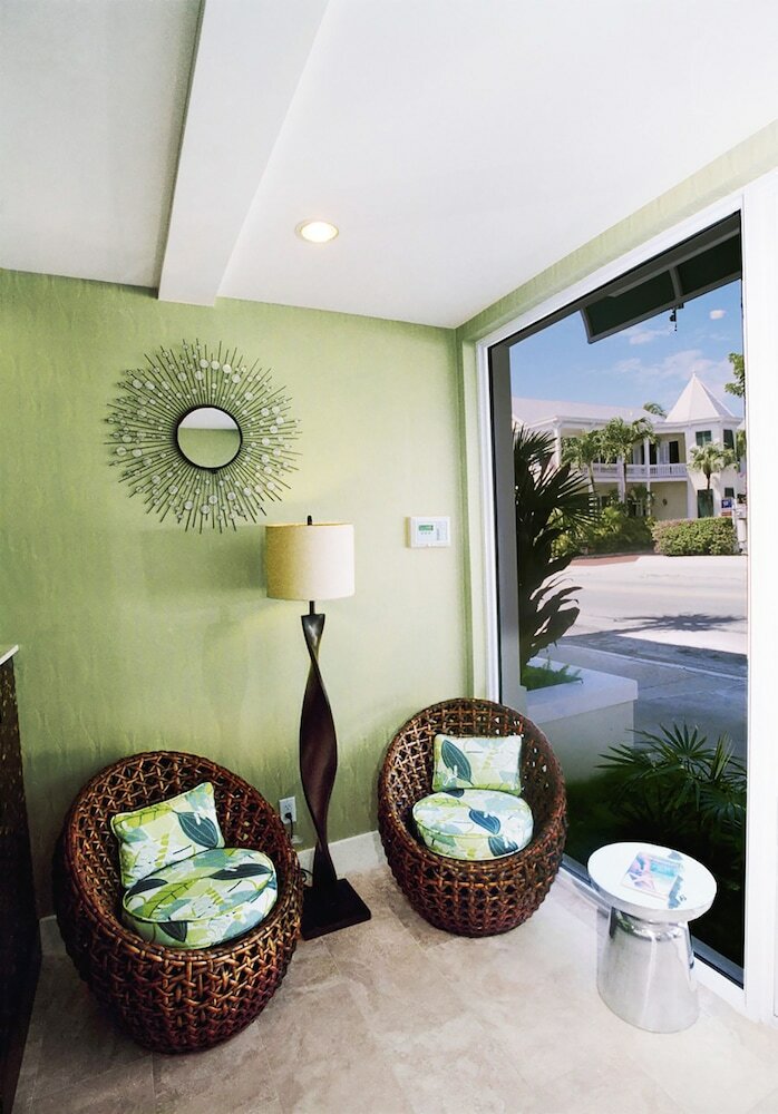 Фото Silver Palms Inn