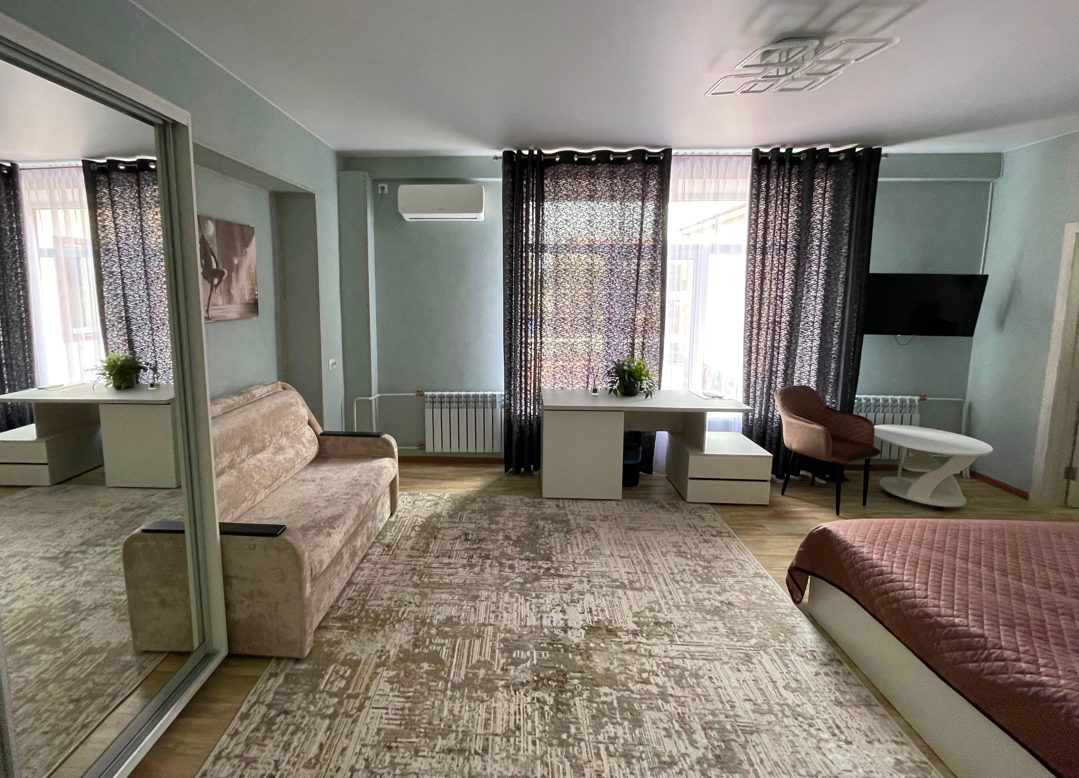 Фото Тихий двор