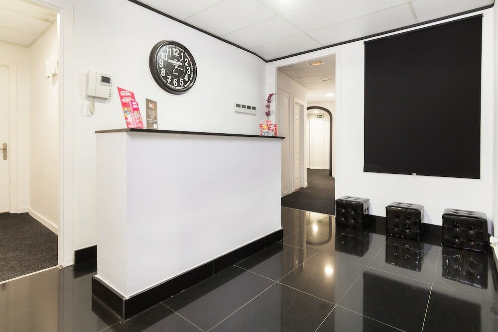 Фото Hostal Gran VIA 63 Rooms