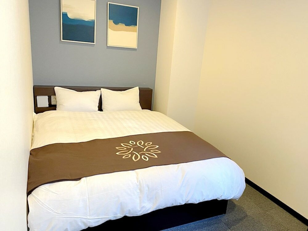 Фото Floral Hotel Sakaisujihonmachi Osaka
