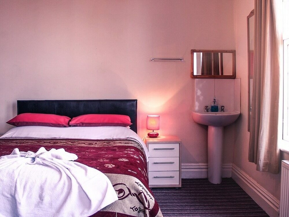 Фото Tennyson House Hotel