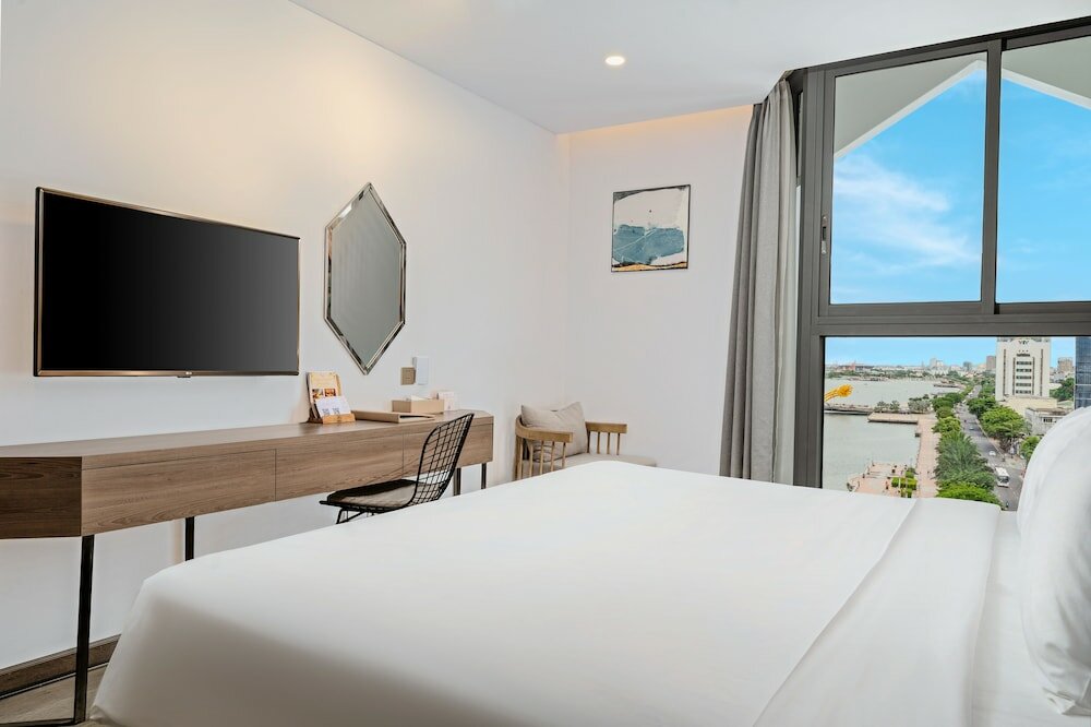 Фото Haian Riverfront Hotel Da Nang