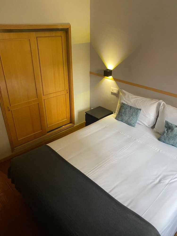 Фото Hotel Residencial Portucalense