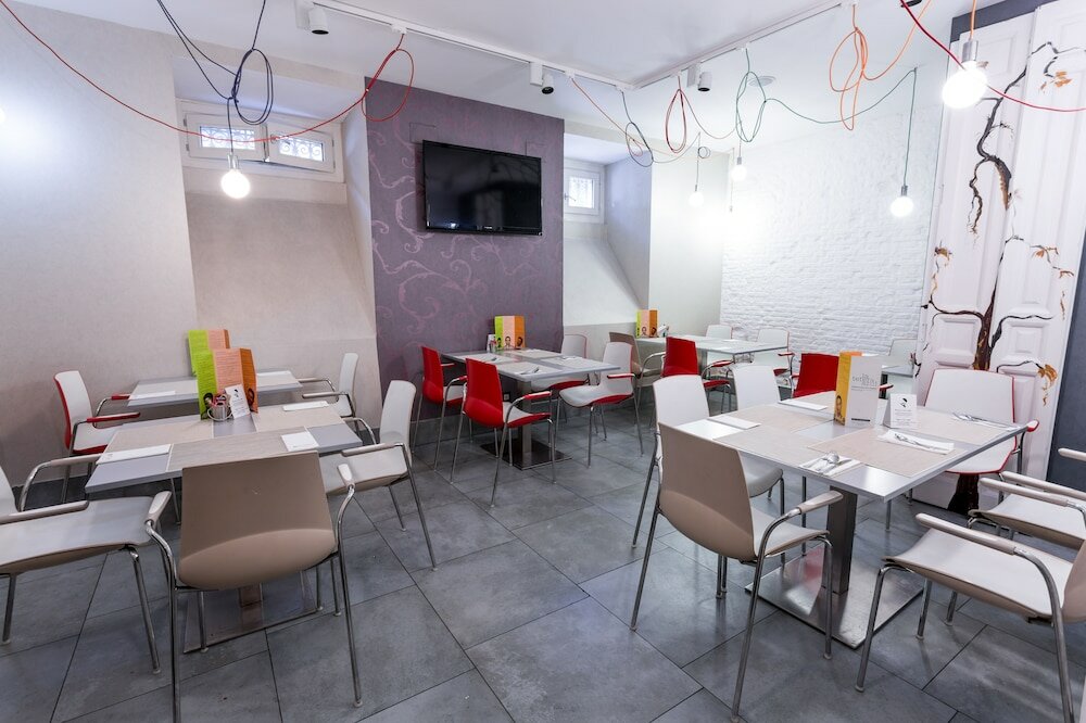 Фото Petit Palace Lealtad Plaza