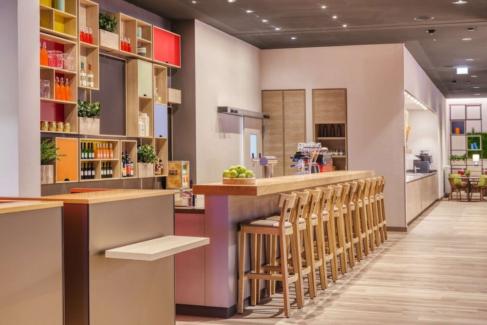 Фото IntercityHotel Hildesheim