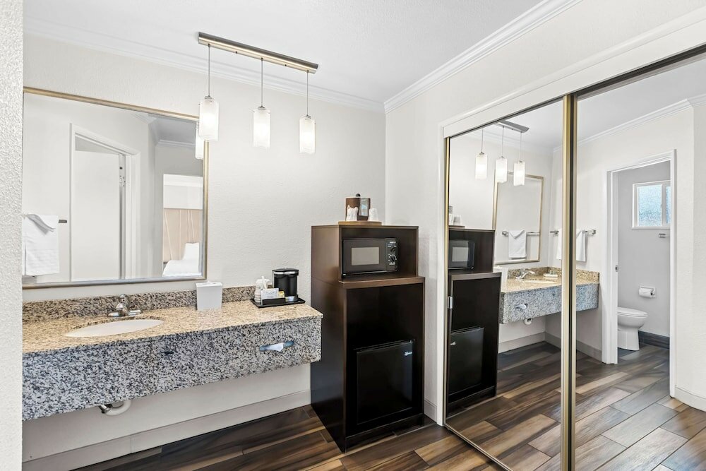 Фото Best Western Garden Inn