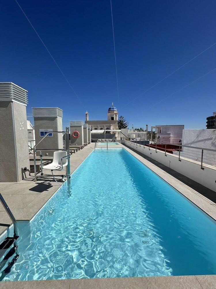 Фото Goodnight Cádiz Apartments