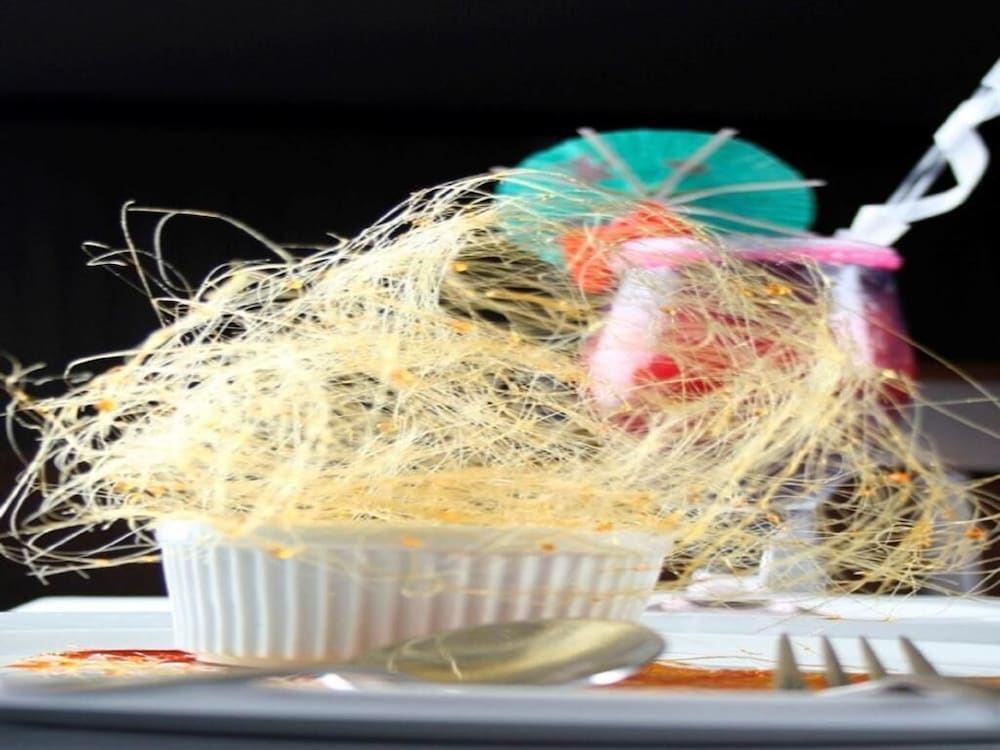 Фото Blue Lagoon Hotel and Conference Centre