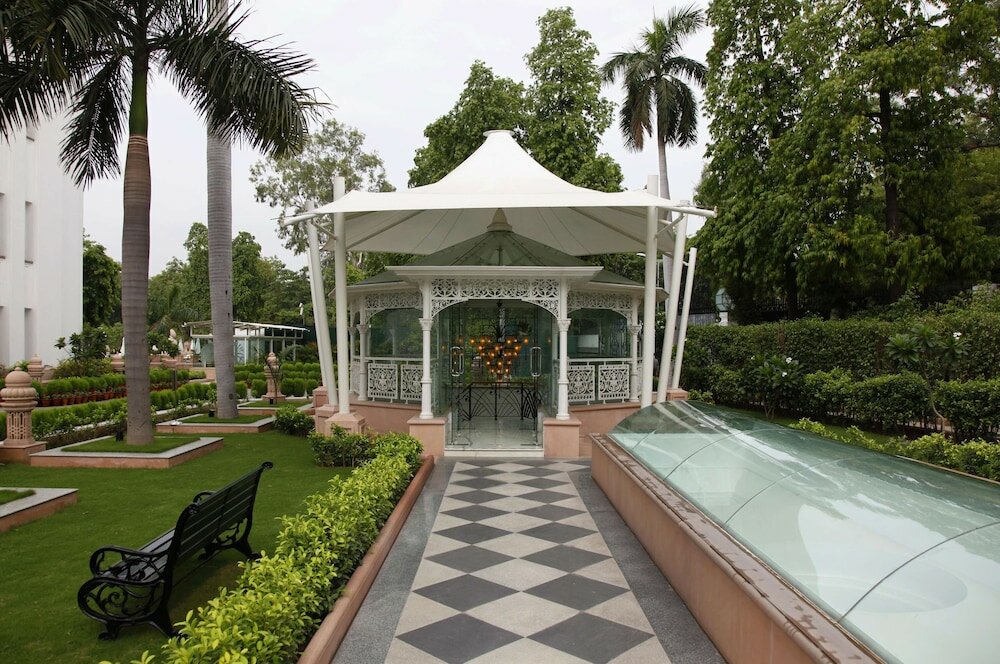 Фото The Imperial