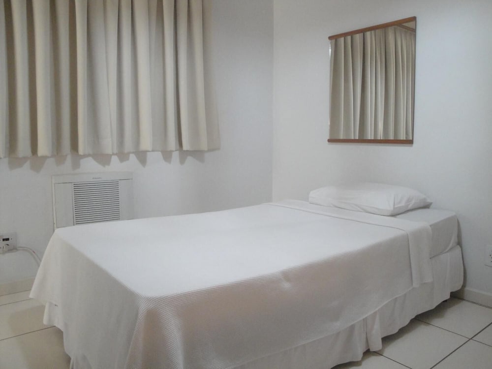 Фото Alphonsus Hotel