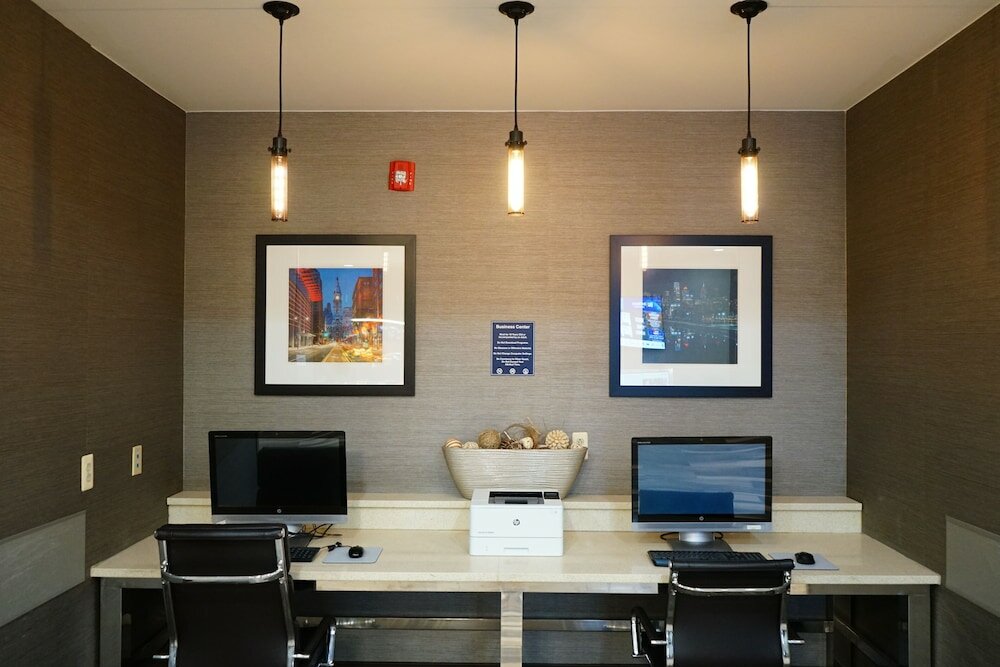 Фото Best Western Plus Philadelphia Convention Center Hotel