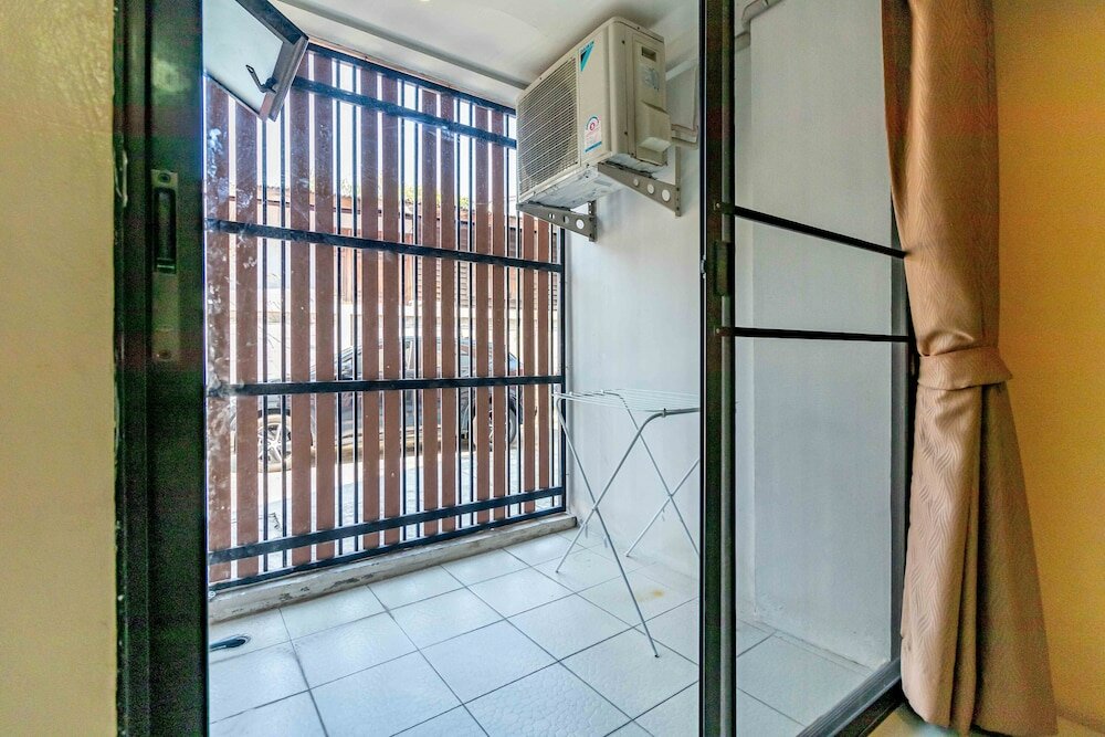 Фото Grannylla Residence Charoenkrung