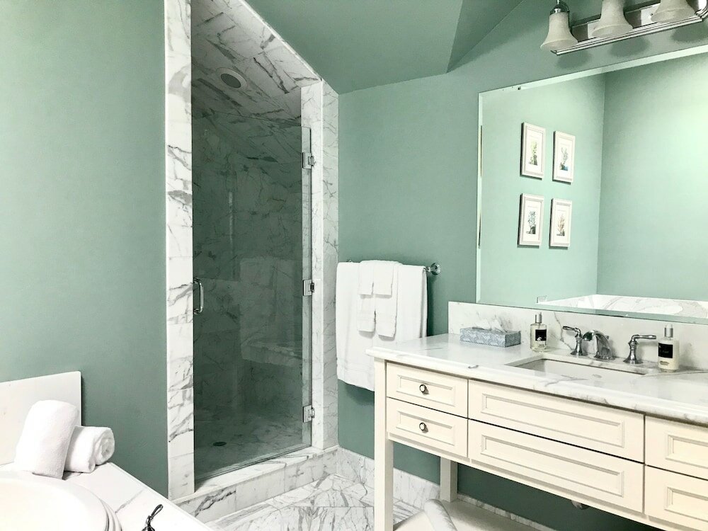 Фото West Cliff Inn - A Four Sisters Inn