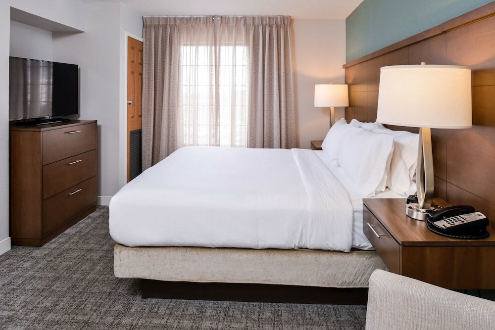 Фото Staybridge Suites Indianapolis Downtown - Convention Center, an Ihg Hotel
