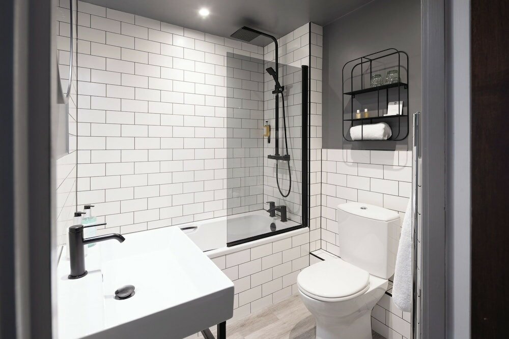 Фото The Churchill Hotel