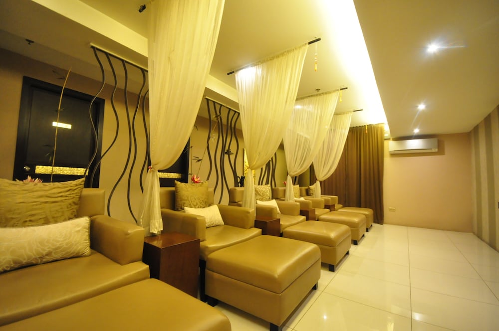 Фото The A. Venue Hotel