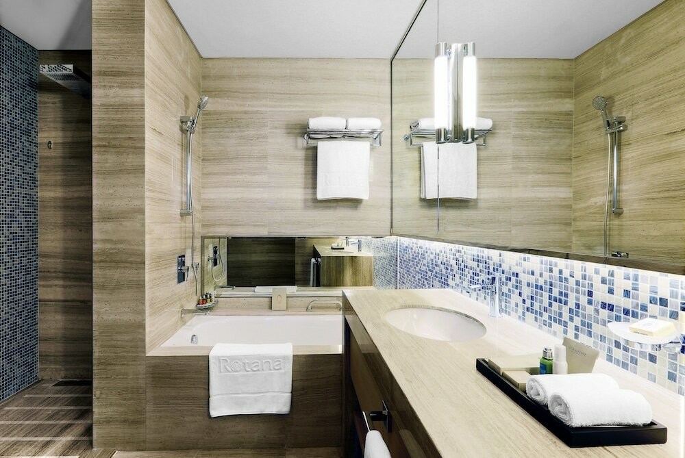 Фото Downtown Rotana