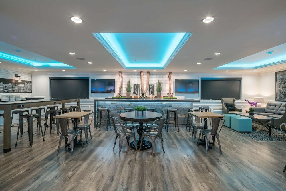 Фото The Row Hotel