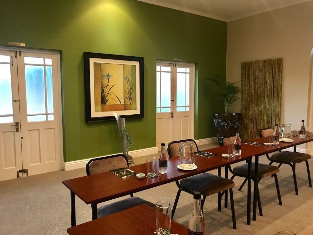 Фото 39 on Church Guesthouse and Conferencing