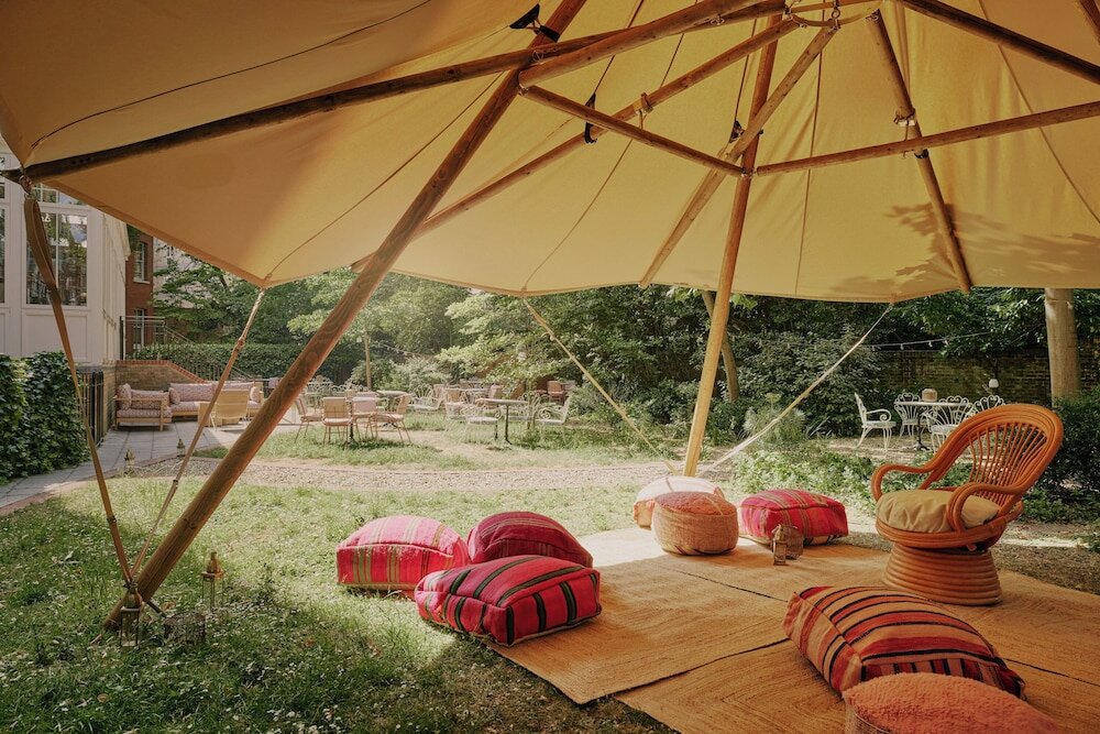 Фото Ember Locke Kensington