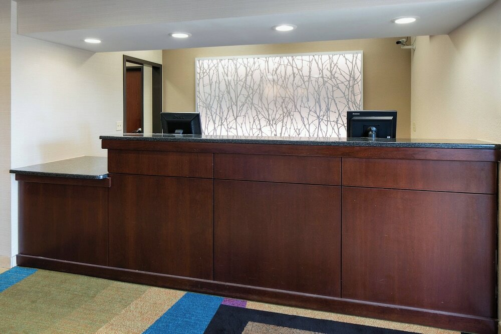 Фото Fairfield Inn by Marriott Kansas City Airport