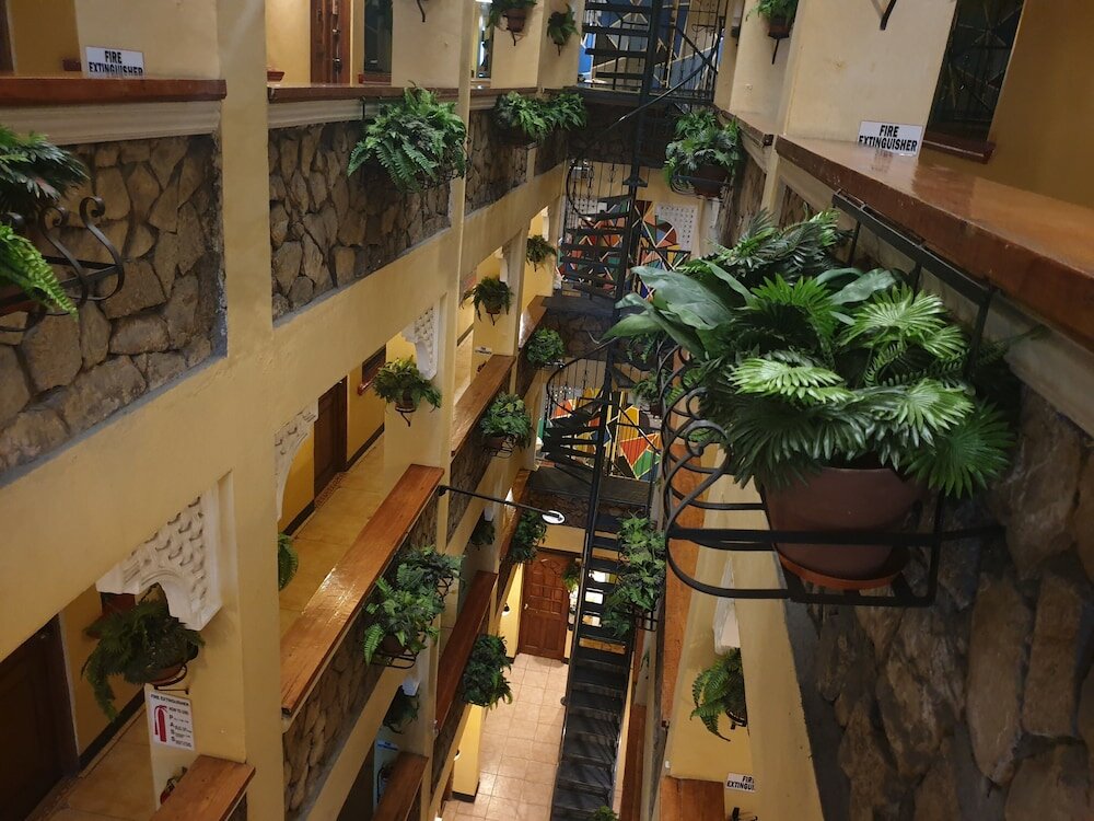 Фото Saint Illians Inn