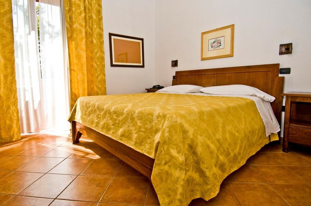 Фото Hotel Il Querceto Dorgali