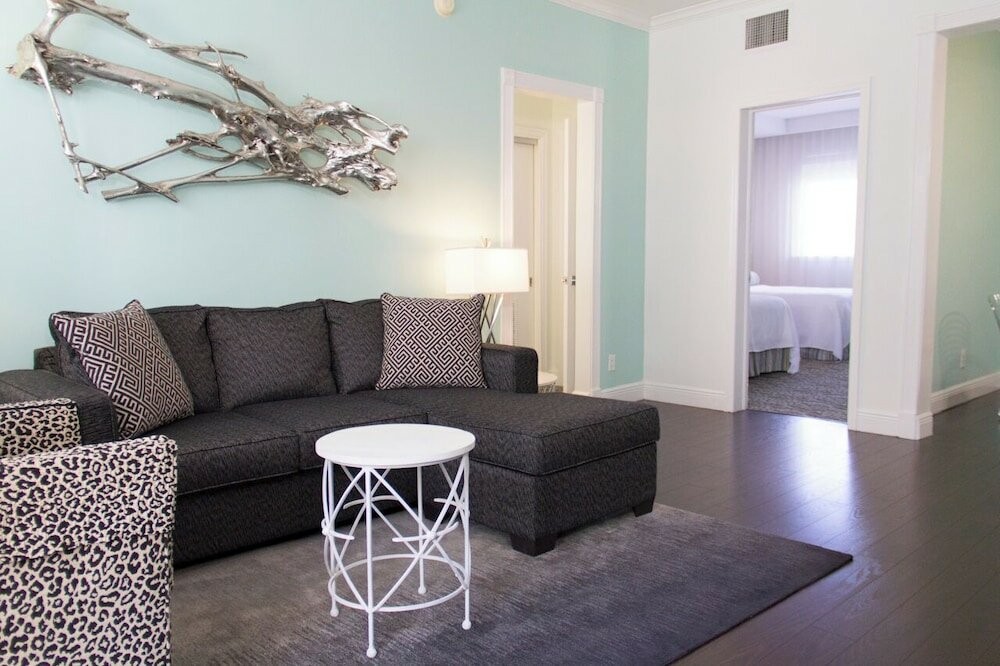 Фото Suites of Dorchester