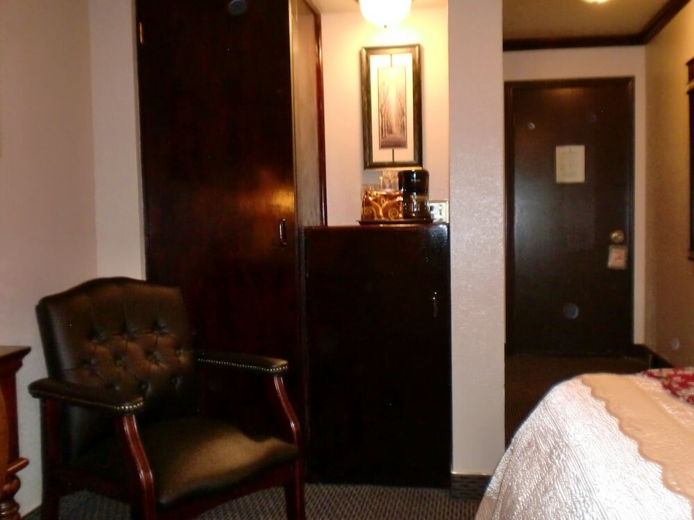 Фото The North Shore Inn