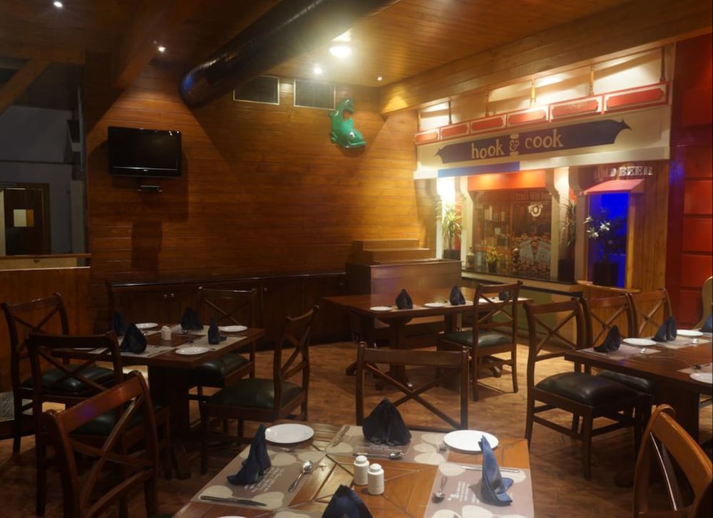 Фото Sfo Hotel and Suites