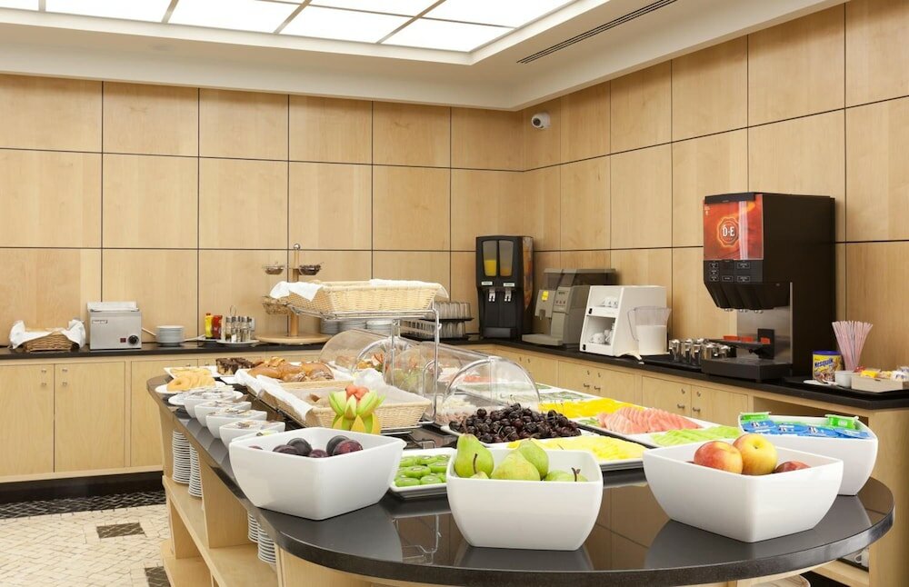 Фото Hotel Alif Avenidas