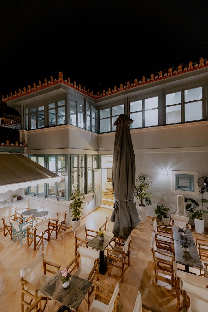 Фото 999 Luxury Hotel