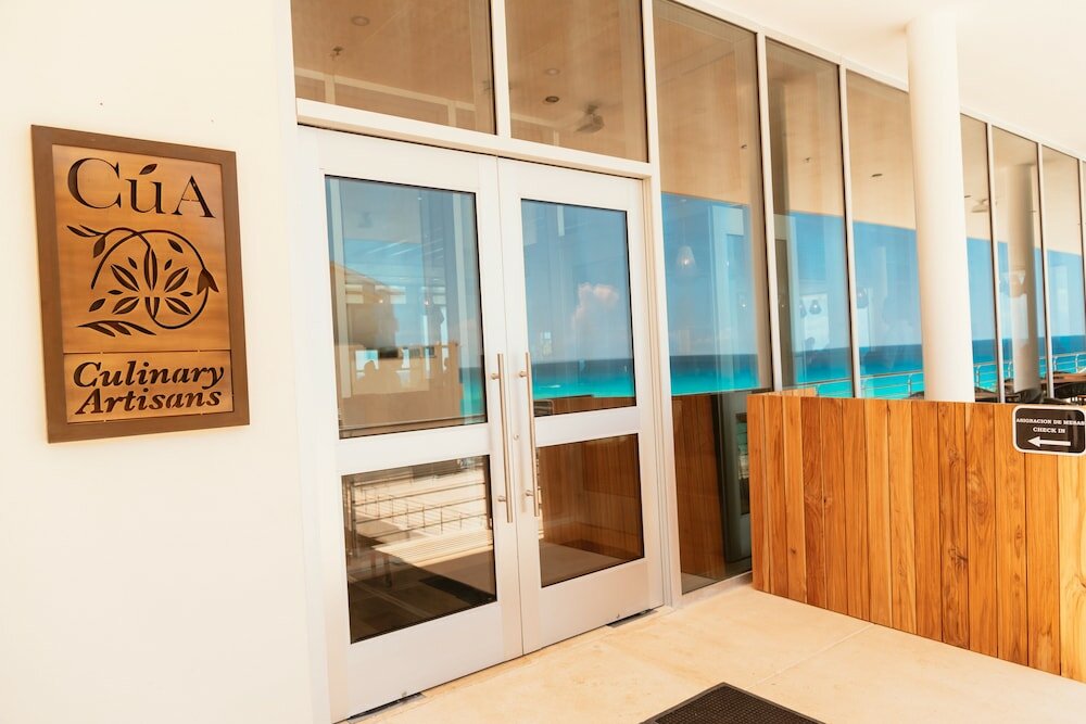 Фото Emporio Cancun