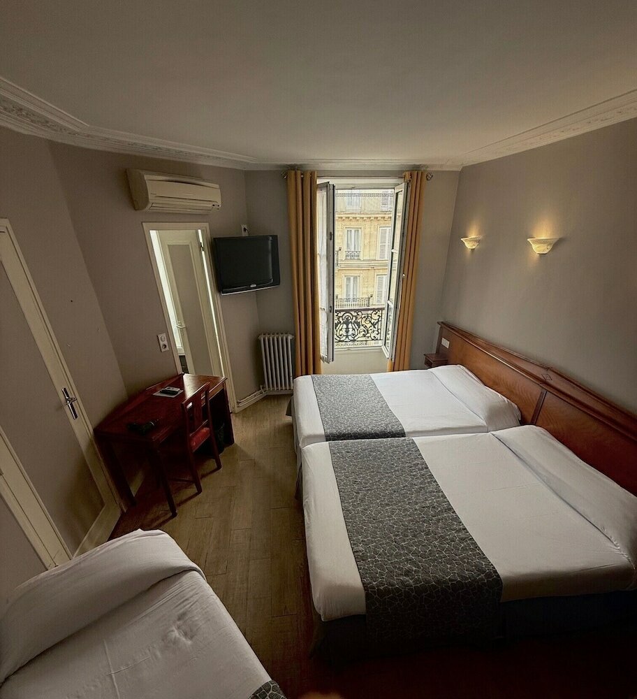 Фото New Hotel Gare du Nord