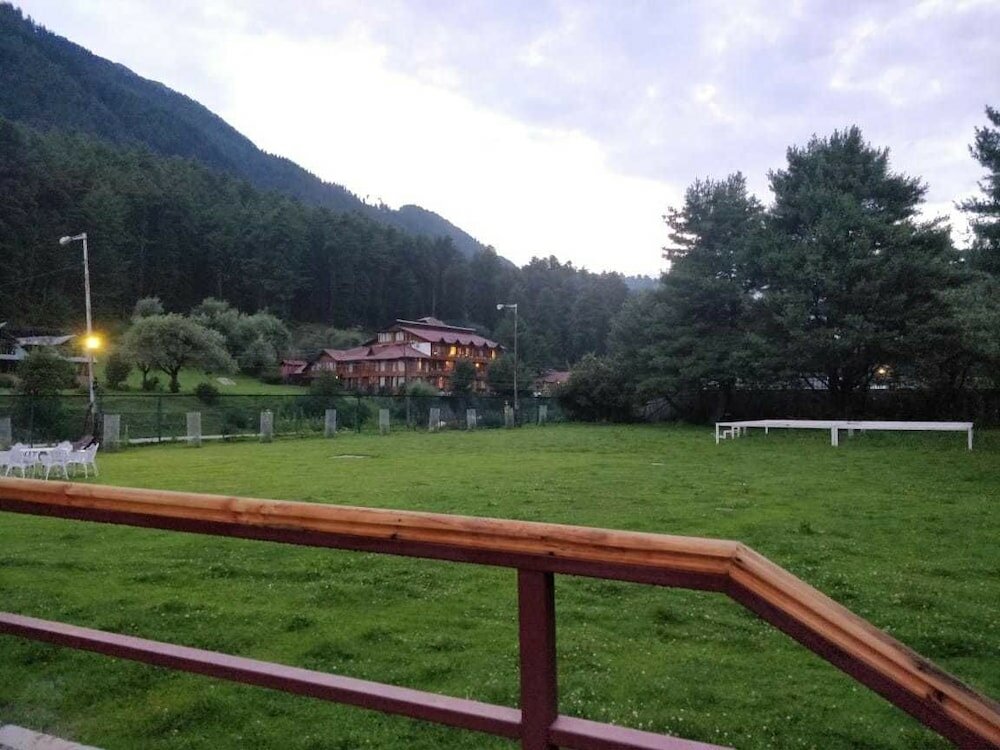 Фото Hotel Heevan Pahalgam