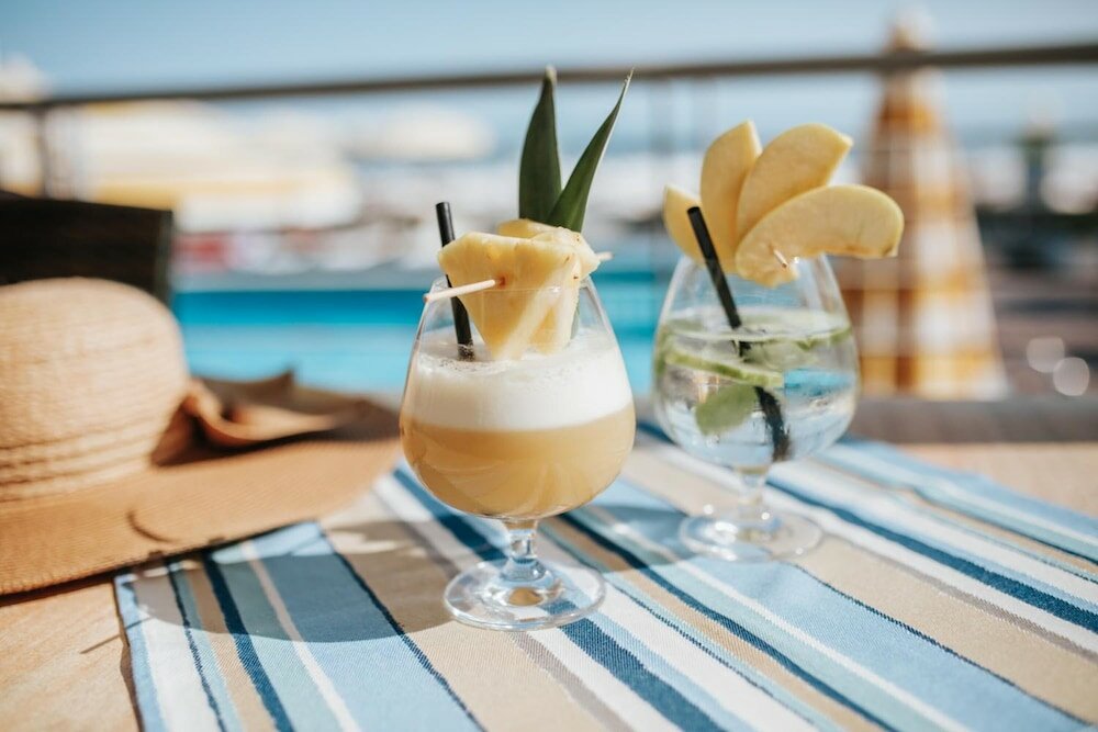 Фото Hotel Capitol